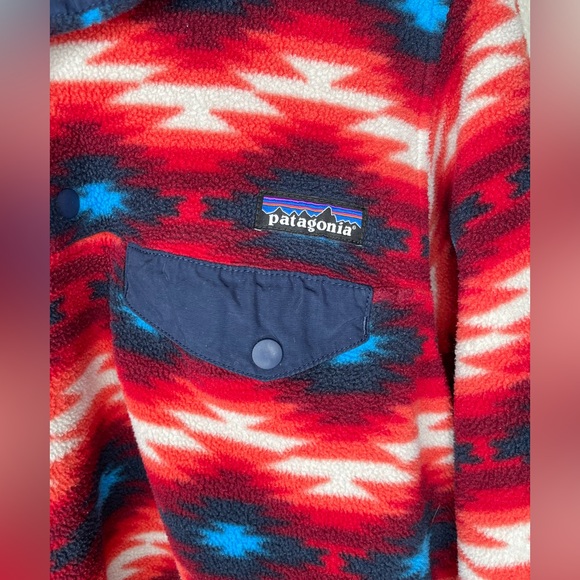 Patagonia Synchilla Red White Wild Desert Size Medium Snap-T Fleece Pullover - Picture 3 of 8